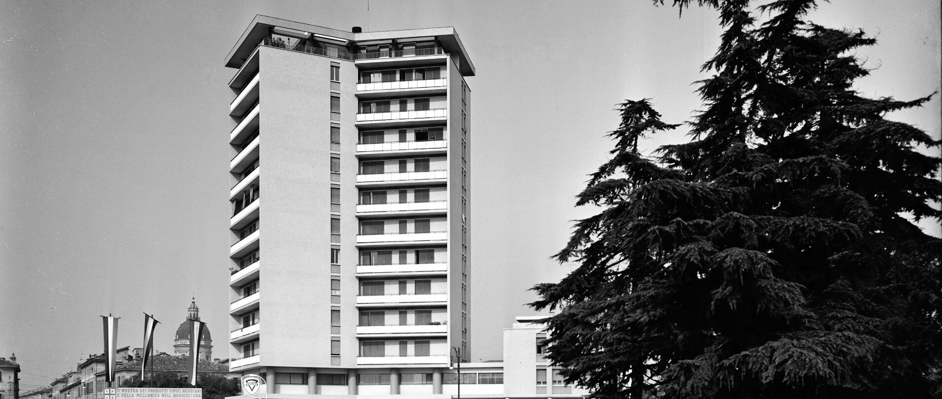 Progettare la città moderna: il caso studio del Grattacielo di Reggio Emilia