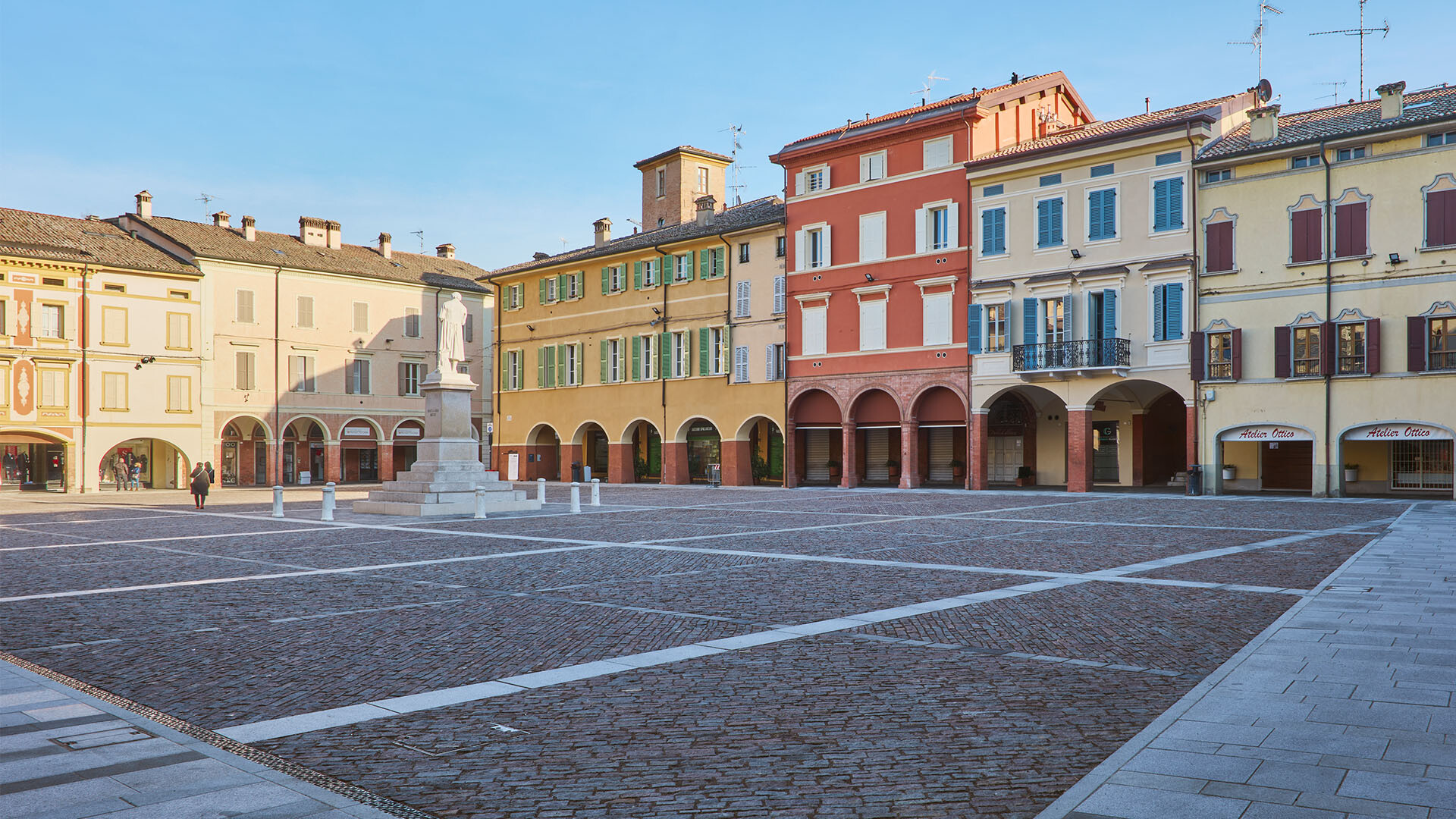 Piazza Spallanzani Lazzaro